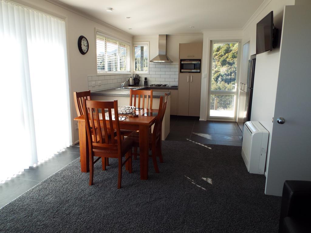 Rocky Ridge Cottage Takaka Exterior foto