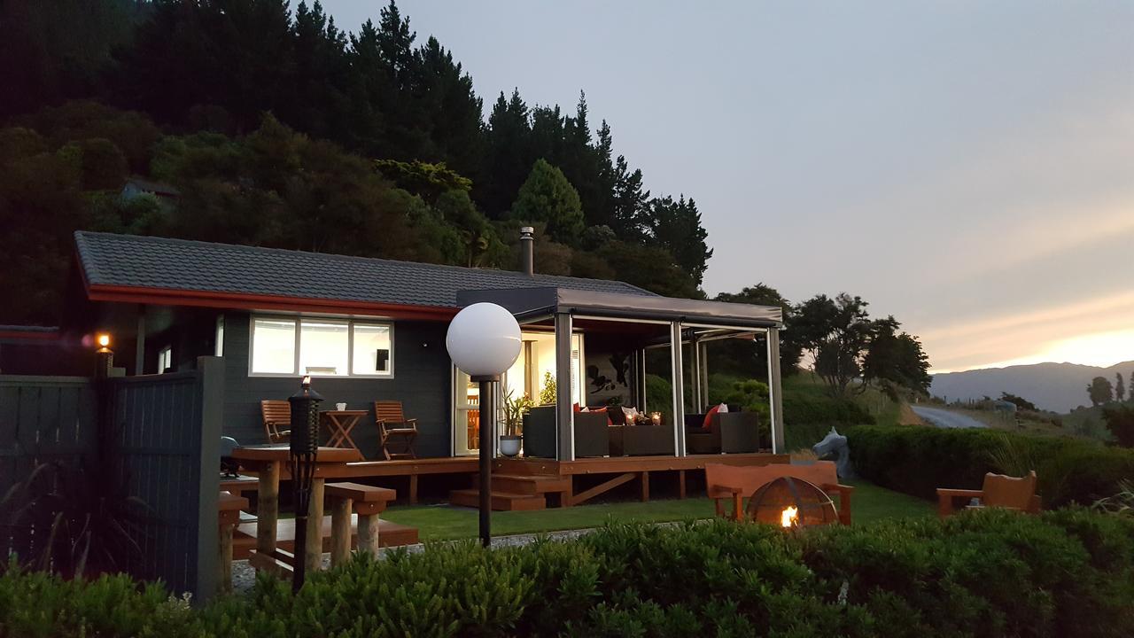 Rocky Ridge Cottage Takaka Exterior foto